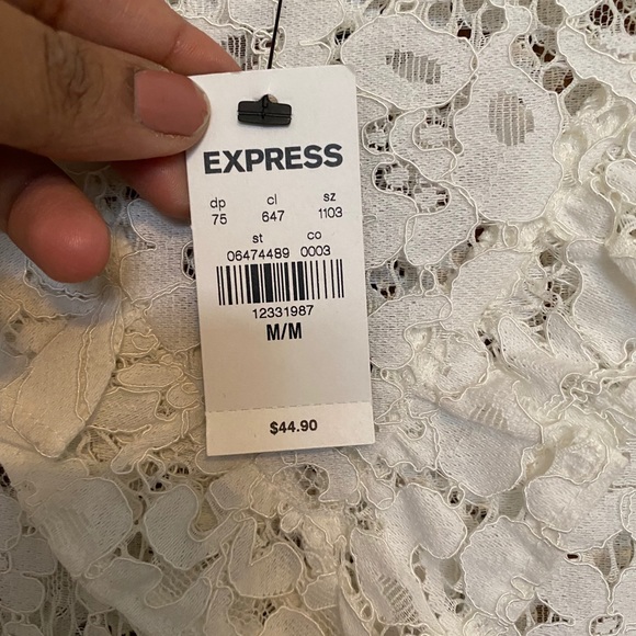 Cold shoulder Express top NWT / Medium - Picture 3 of 6